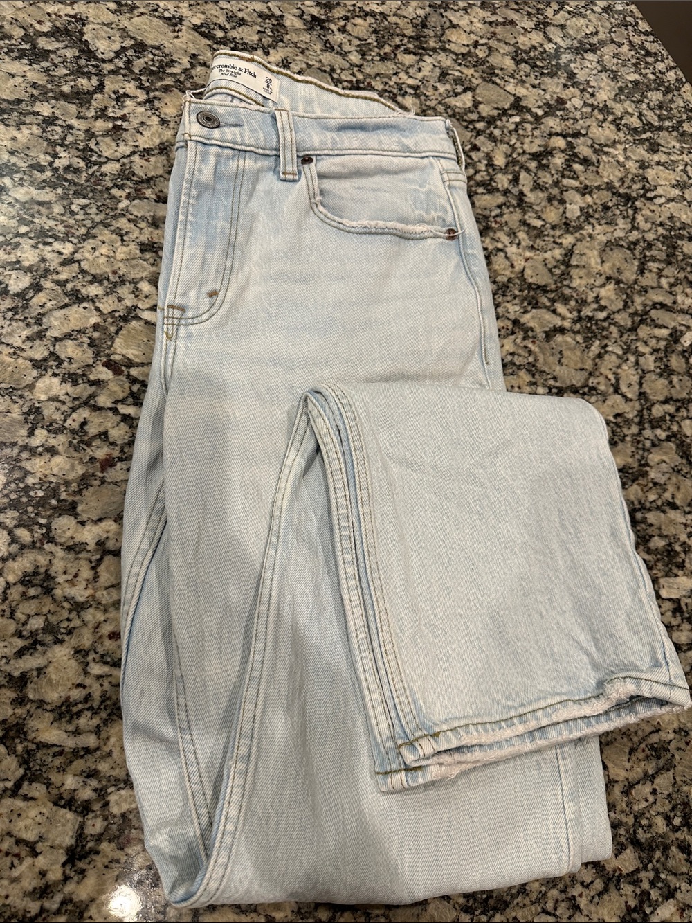 Abercrombie & Fitch Light Blue Straight Mid Rise Jeans size 8 XL